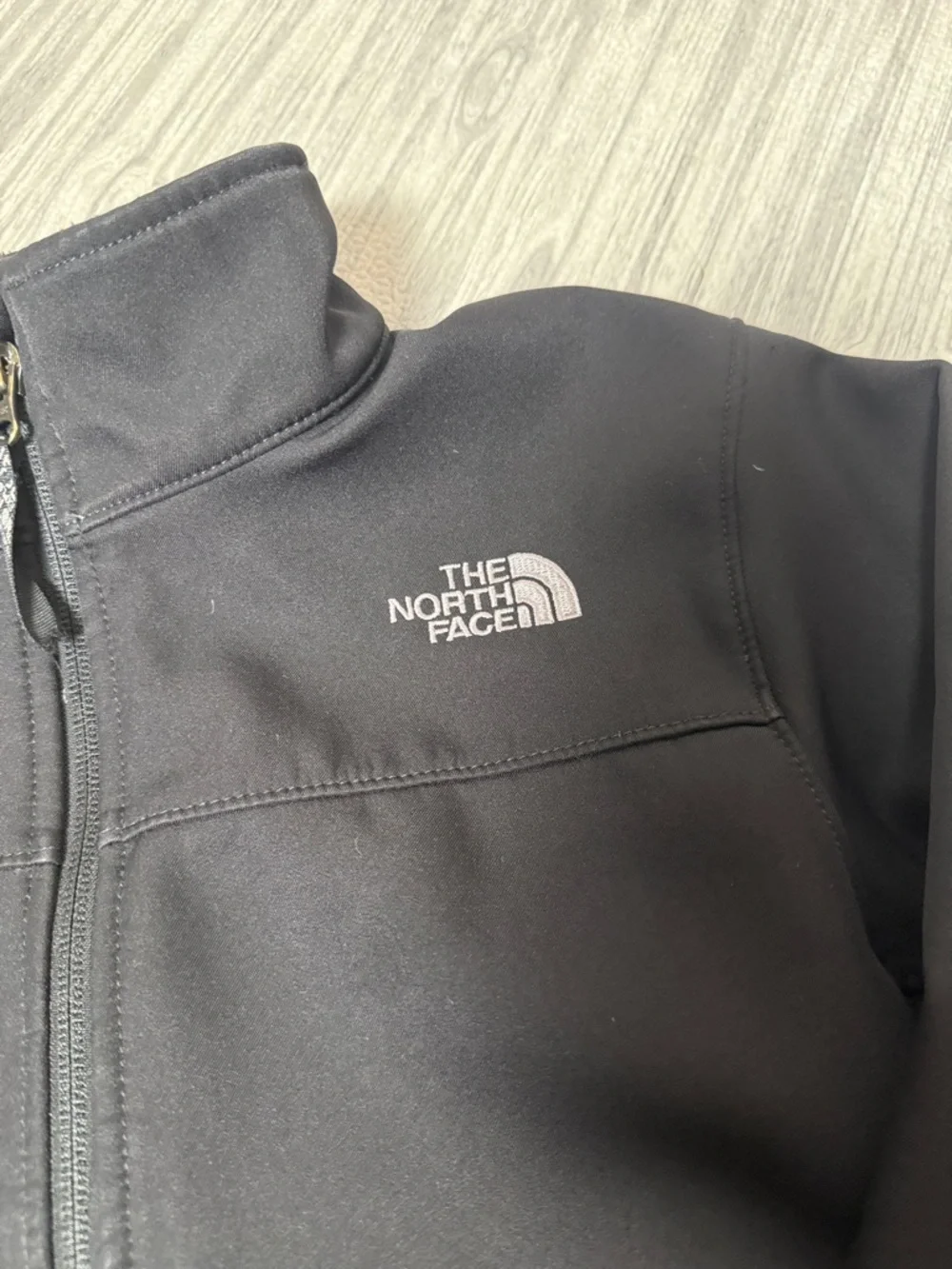 The North Face Black Lightweight Softshell Jacket Size 10/12